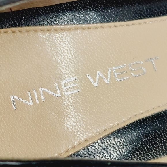 Nine West Burg Leather Black Almond Toe Heeled Pumps V18 - Picture 9 of 14